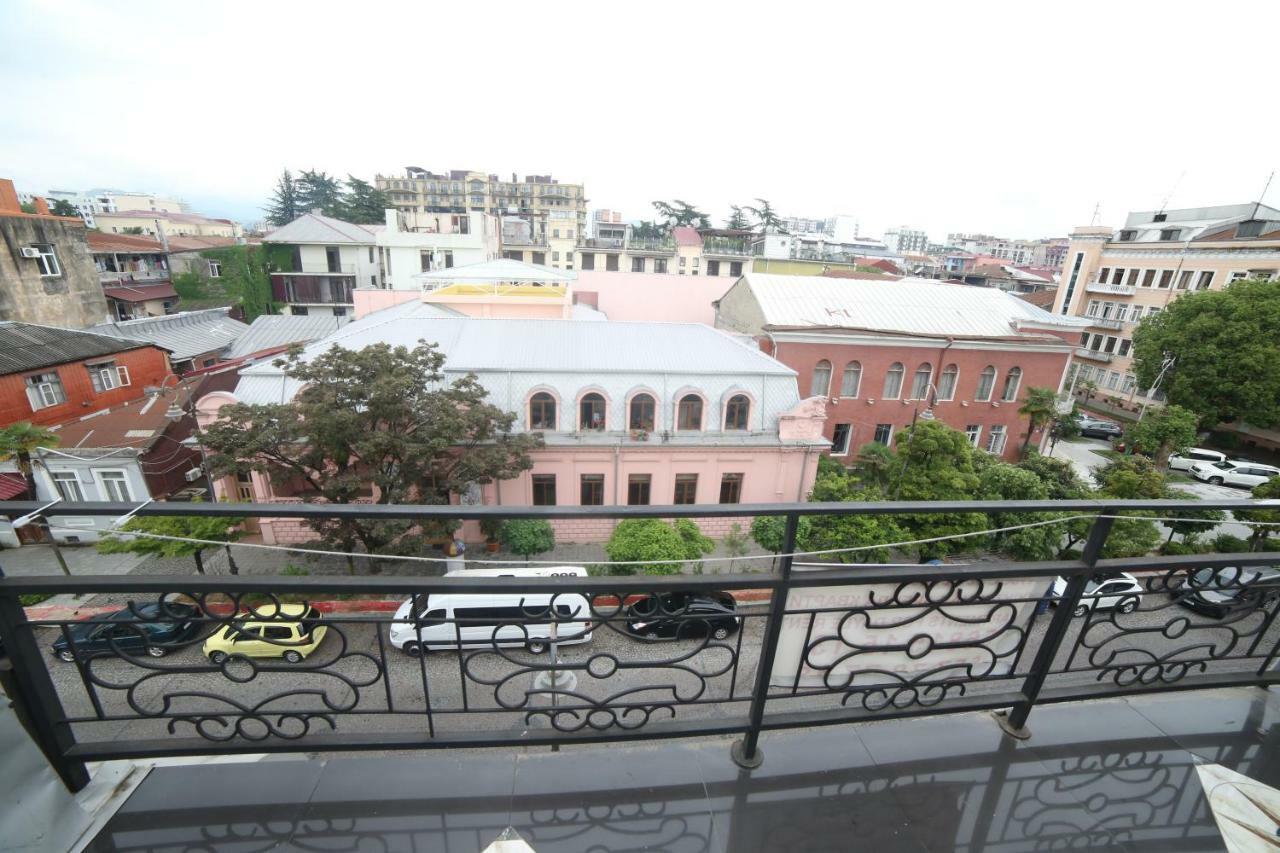 Makvalas Apartment In Batumi Centre 外观 照片